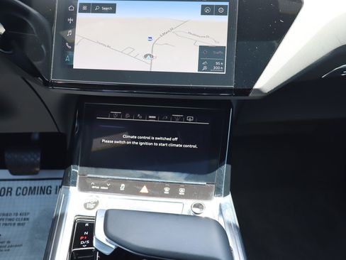 Used 2022 Audi e-tron Chronos w/ Chronos Package AWD/4WD image 12