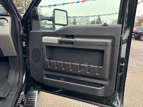 Used 2015 Ford F350 Lariat w/ Chrome Package image 14