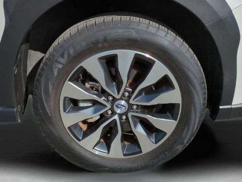 Used 2023 Subaru Outback Limited image 29