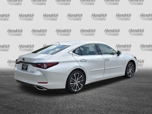Used 2025 Lexus ES 350 w/ Premium Package FWD image 8