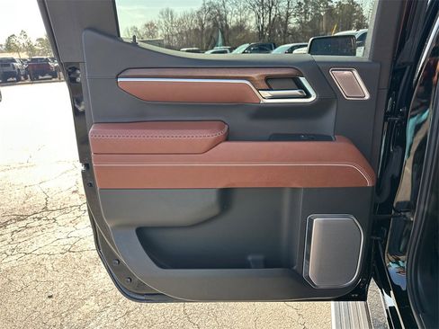 Used 2025 GMC Sierra 1500 Denali Ultimate image 22