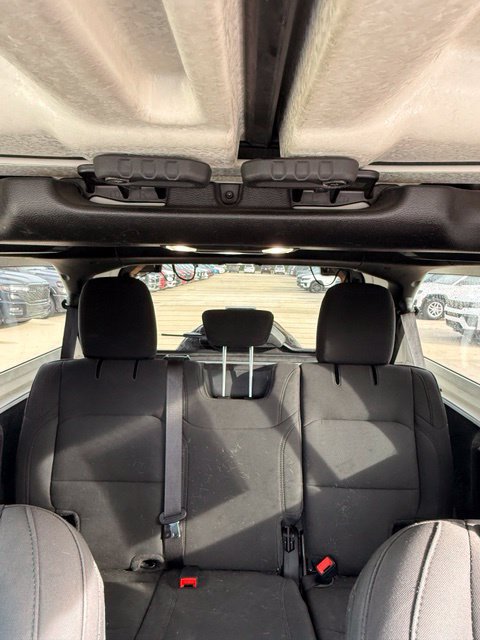 Used 2021 Jeep Wrangler Unlimited Sport AWD/4WD image 14
