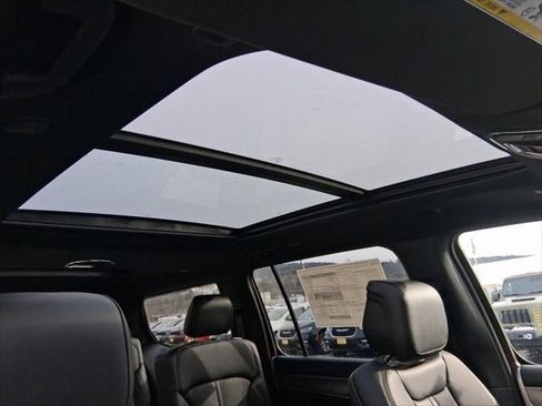 New 2026 Jeep Grand Wagoneer Limited image 35