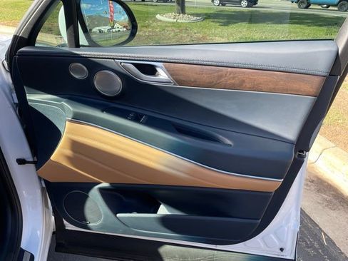 Used 2021 Genesis GV80 3.5T w/ Prestige Package 07 image 25