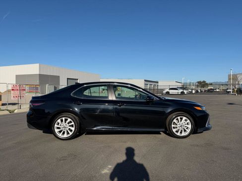 Used 2024 Toyota Camry LE image 21