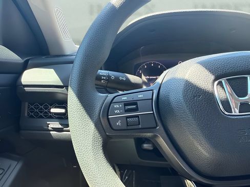 Used 2024 Honda Accord EX image 15