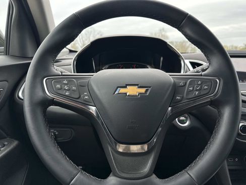 Certified 2024 Chevrolet Equinox LT w/ LPO, Floor Liner Package FWD image 19