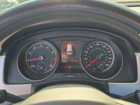 Used 2021 Volkswagen Atlas SE w/ Panoramic Sunroof Package image 37