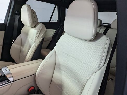 New 2026 Mercedes-Benz GLC 300 image 9