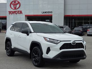 Used 2023 Toyota RAV4 LE FWD video 1