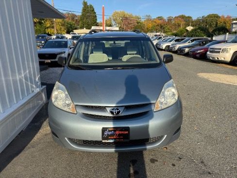 Used 2007 Toyota Sienna CE image 16