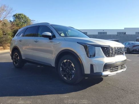 New 2026 Kia Sorento S w/ S Panoramic Sunroof Package image 3