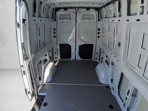 Used 2024 Mercedes-Benz Sprinter 2500 image 19