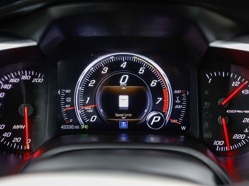 Used 2016 Chevrolet Corvette Stingray Convertible image 19