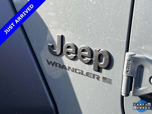 Used 2025 Jeep Wrangler Sport AWD/4WD image 13