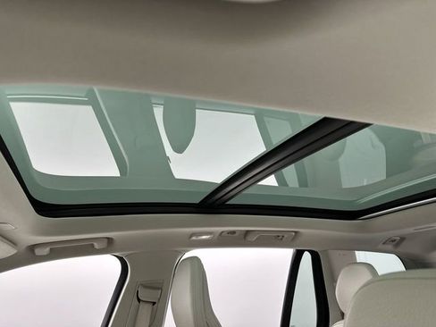 Used 2023 Volvo XC90 B5 Core w/ Protection Package Premier image 21
