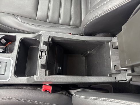 Used 2018 Ford Escape Titanium FWD image 22
