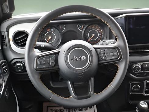 Used 2024 Jeep Wrangler Unlimited Sport AWD/4WD image 14