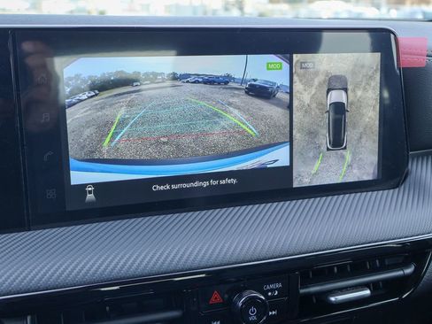 New 2026 Nissan Kicks SR image 4