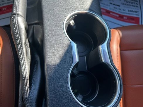 Used 2022 Ford Mustang GT Premium image 31