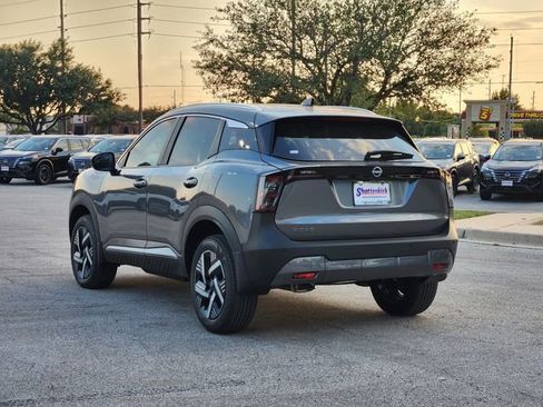New 2026 Nissan Kicks SV image 4