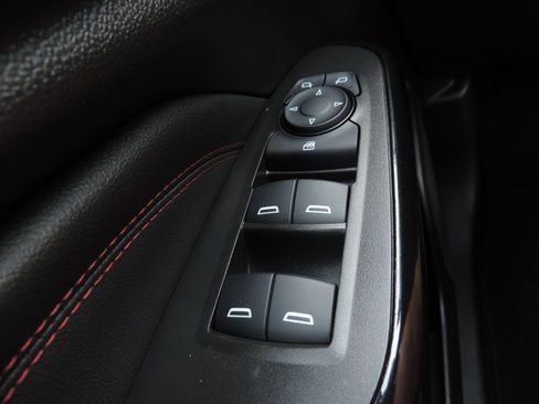 Used 2025 Chevrolet Trax RS w/ Sunroof Package FWD image 26
