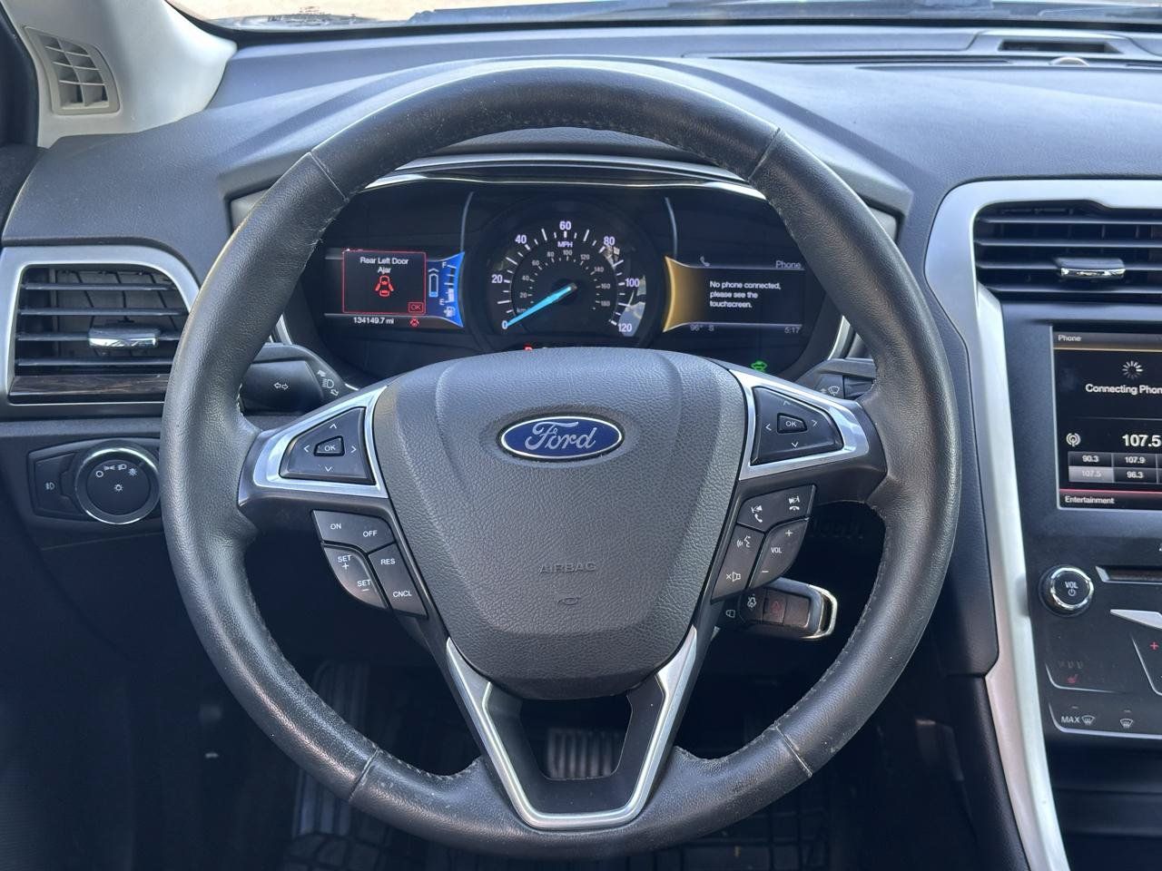 Used 2014 Ford Fusion SE w/ Equipment Group 502A FWD image 14