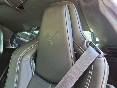Used 2025 Chevrolet Corvette Stingray Preferred Cpe w/ Battery Protection Package RWD image 6