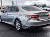 Used 2018 Toyota Camry L image 4