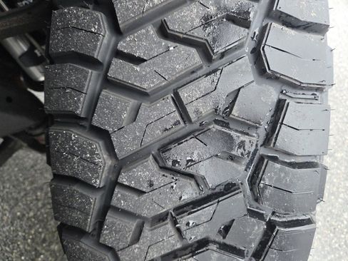 Used 2025 GMC Sierra 2500 Denali w/ Technology Package image 16