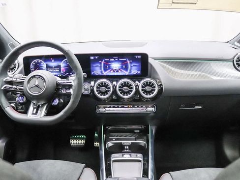 New 2025 Mercedes-Benz GLA 35 AMG AMG GLA 35 image 11