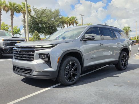 New 2027 Chevrolet Traverse LT w/ Midnight/Sport Edition AWD/4WD image 2