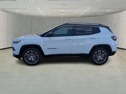 Certified 2022 Jeep Compass Limited w/ Elite Group image 6