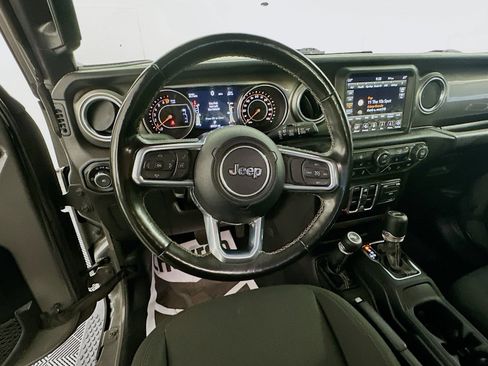 Used 2021 Jeep Wrangler Unlimited Sahara AWD/4WD image 11