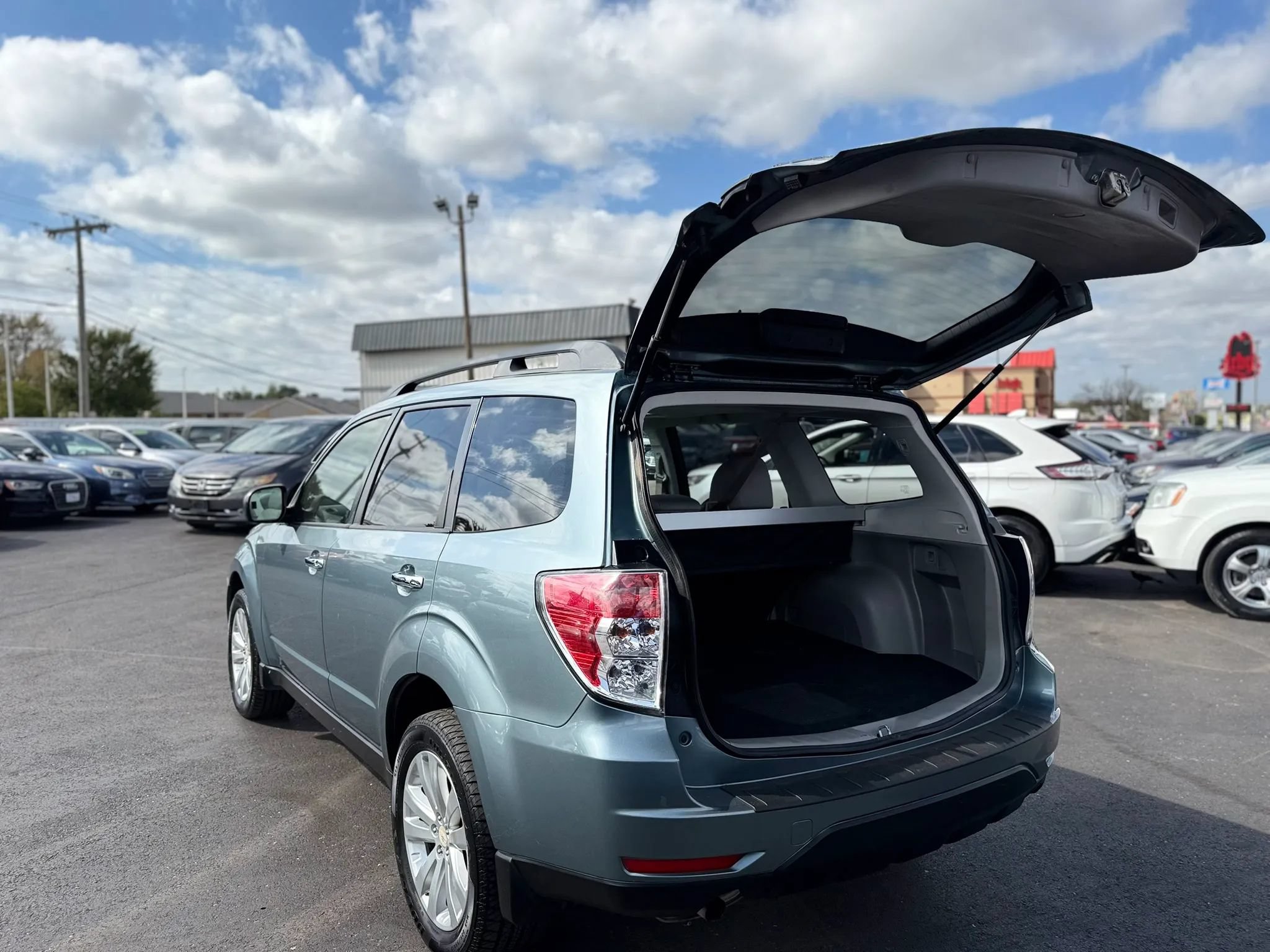 Used 2012 Subaru Forester 2.5X Premium w/ Popular Pkg 2 AWD/4WD image 35