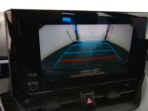 Used 2023 Toyota Corolla LE image 22