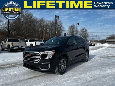 Used 2024 GMC Terrain SLT image 2