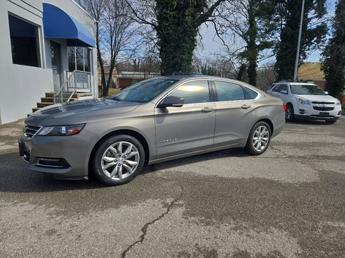 Used 2018 Chevrolet Impala LT image 1