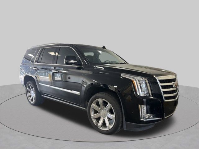 Used 2017 Cadillac Escalade Premium Luxury RWD image 1