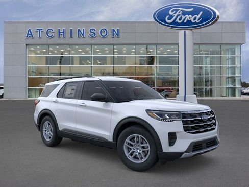 Used 2026 Ford Explorer Active image 7