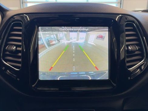 Certified 2019 Jeep Compass Limited w/ Safety & Security Group image 23