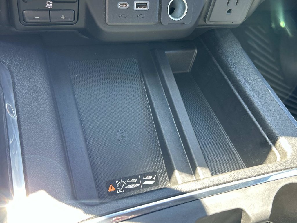 Used 2022 Chevrolet Silverado 3500 LTZ w/ LTZ Plus Package AWD/4WD image 26