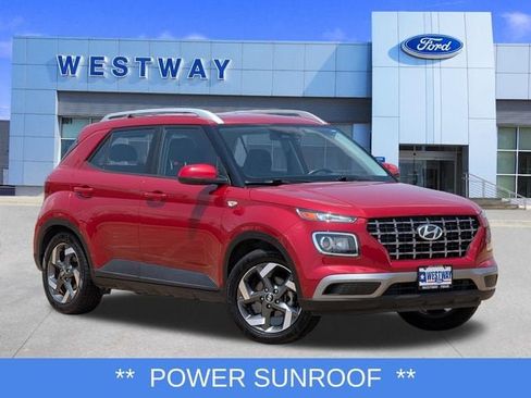 Used 2023 Hyundai Venue SEL FWD image 1
