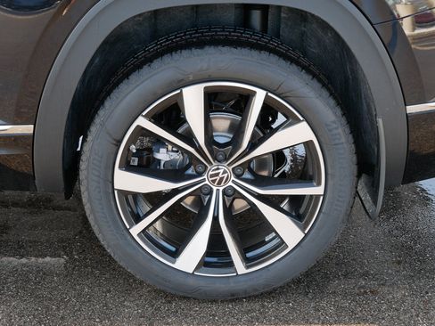 New 2026 Volkswagen Atlas SEL Premium R-Line image 4