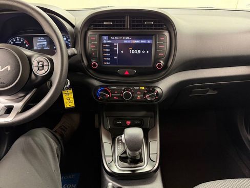Used 2022 Kia Soul LX w/ Technology Package image 24