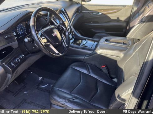 Used 2017 Cadillac Escalade ESV Platinum AWD/4WD image 15
