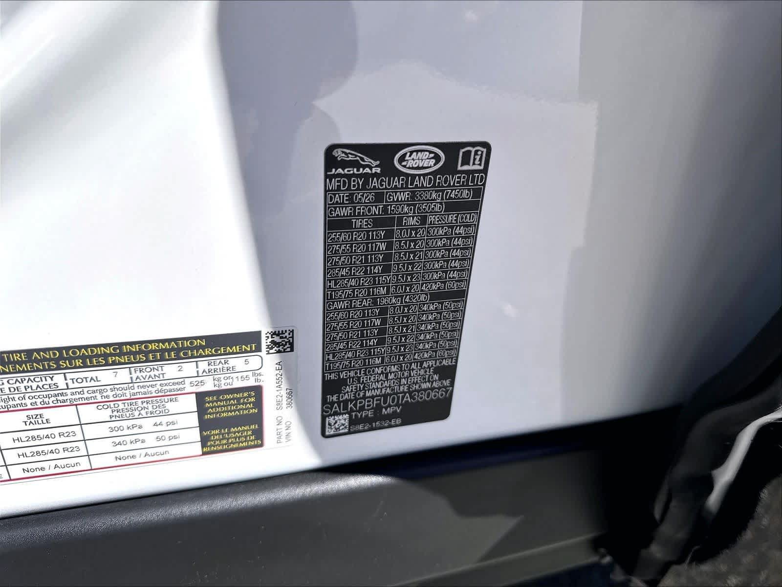 Used 2026 Land Rover Range Rover Long Wheelbase SE AWD/4WD image 32