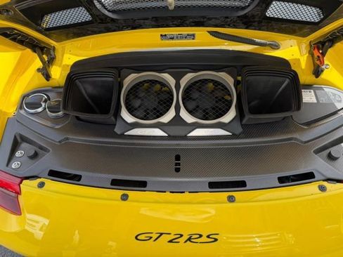 Used 2018 Porsche 911 GT2 RS image 17