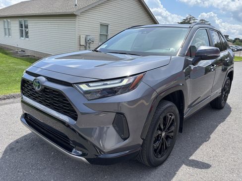 Certified 2023 Toyota RAV4 SE w/ Convenience Package AWD/4WD image 8