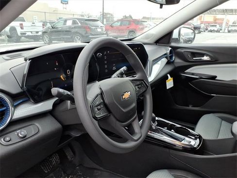 New 2026 Chevrolet Trax LT image 5